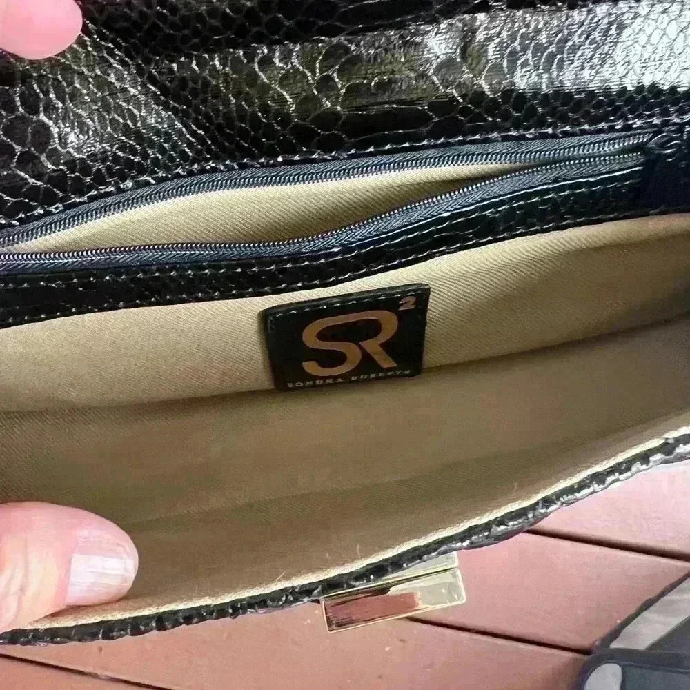 Sondra Roberts Clutch w/ Chain Strap Black… - Picture 8 of 8